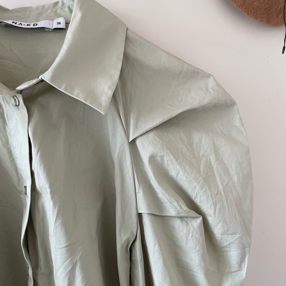 Beautiful green oversized shoulder blouse - Picture 5 of 6